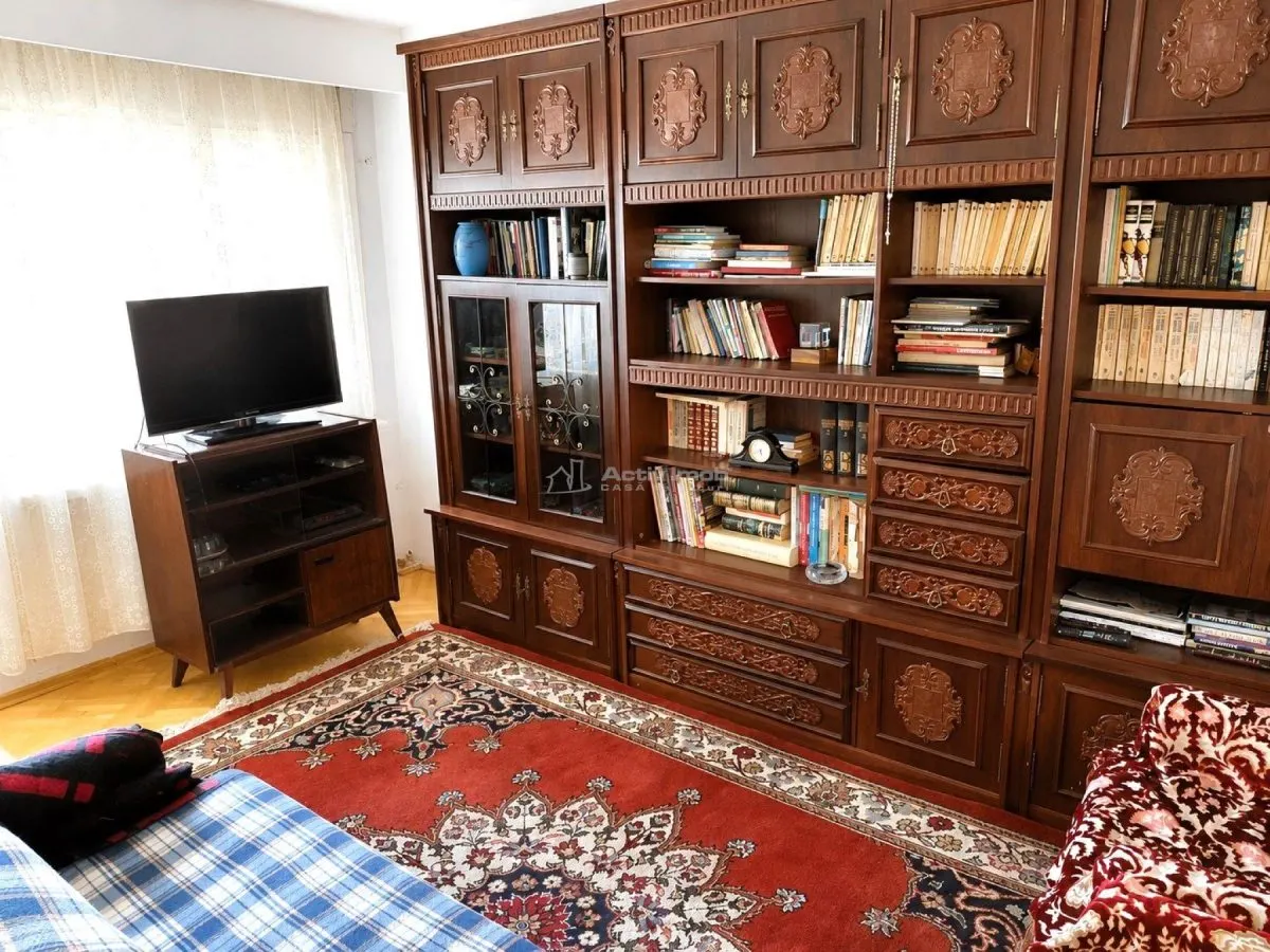 Appartement 4 Pièces, Rez-de-Chaussée avec Garage et Débarras, Centre Baia Mare - foto 5