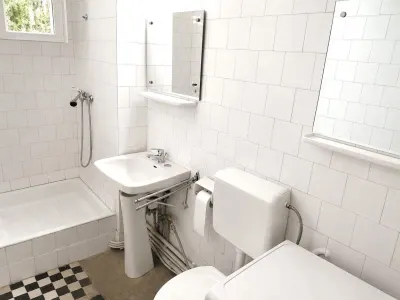 Appartement 4 Pièces, Rez-de-Chaussée avec Garage et Débarras, Centre Baia Mare - foto 6