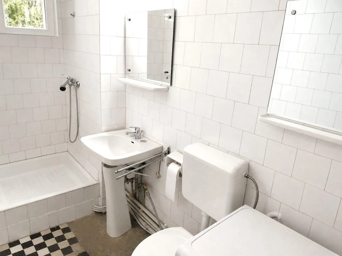 Appartement 4 Pièces, Rez-de-Chaussée avec Garage et Débarras, Centre Baia Mare - foto 6