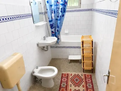 Appartement 4 Pièces, Rez-de-Chaussée avec Garage et Débarras, Centre Baia Mare - foto 7