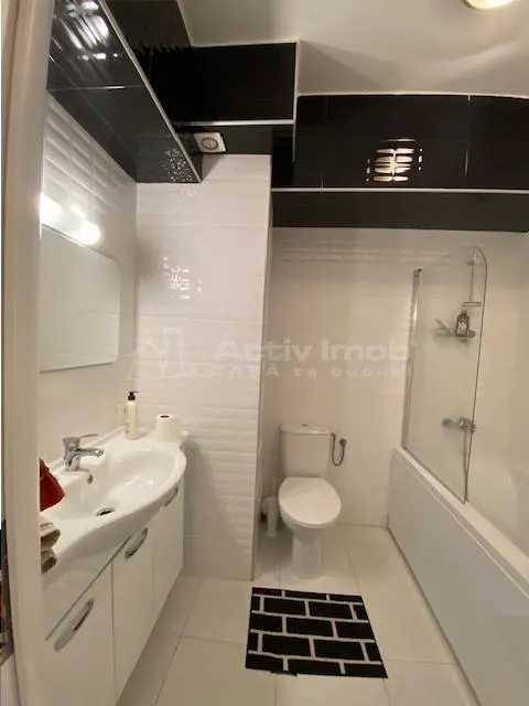 Apartamento de tres dormitorios, barrio Damaroaia, espacioso, comisión 0 - foto 12