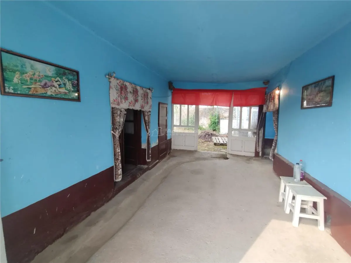 Socol | Casa de 7 Habitaciones | Planta Baja + Desván | 546 sqm Terreno - foto 6