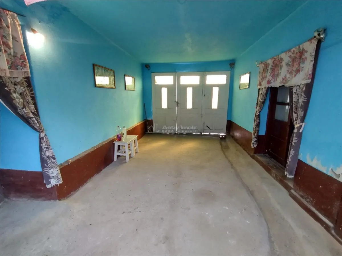 Socol | Casa de 7 Habitaciones | Planta Baja + Desván | 546 sqm Terreno - foto 7