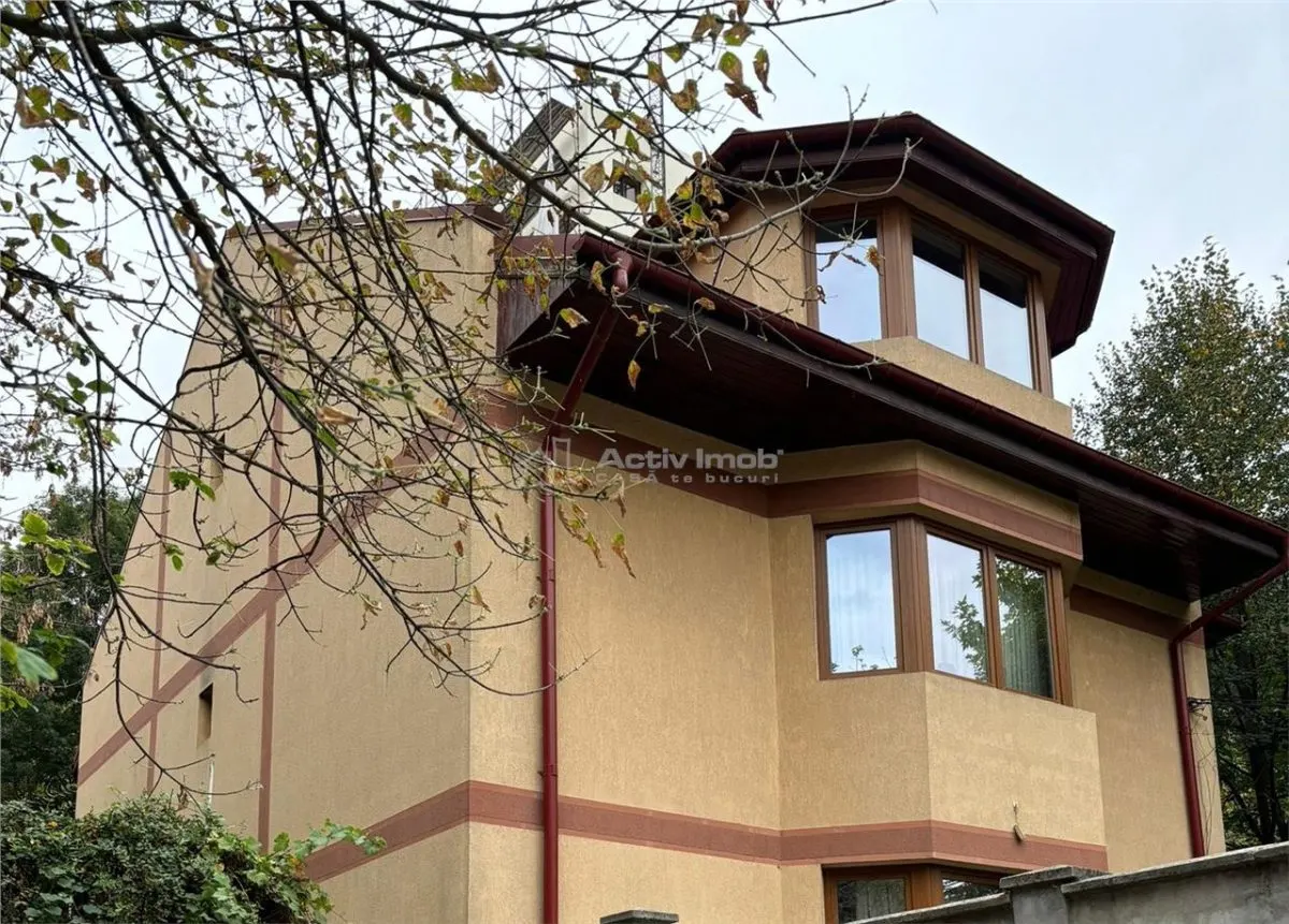 高级别墅，坚固耐用，多功能 – 科伦蒂纳，普卢姆布依塔公园 - foto 2