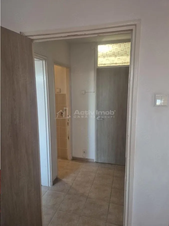 Apartamento de 2 Dormitorios Distribución Separada - Cantemir - Tineretului - foto 12