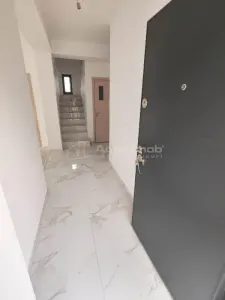 منزل منفصل، غرفتا نوم بالطابق الأرضي + علية، Rahova، 185.000 يورو شامل ضريبة القيمة المضافة - foto 2
