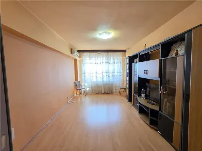 2卧室分离式布局公寓+露台及停车位，普里德沃鲁鲁 - Bucuresti