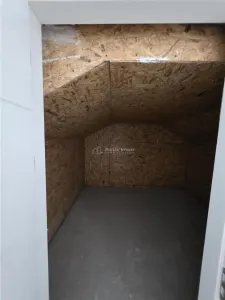 Villa Moderna Tipo Townhouse – Otopeni – 5 Dormitorios – 3 Baños – 160 sqm - foto 14