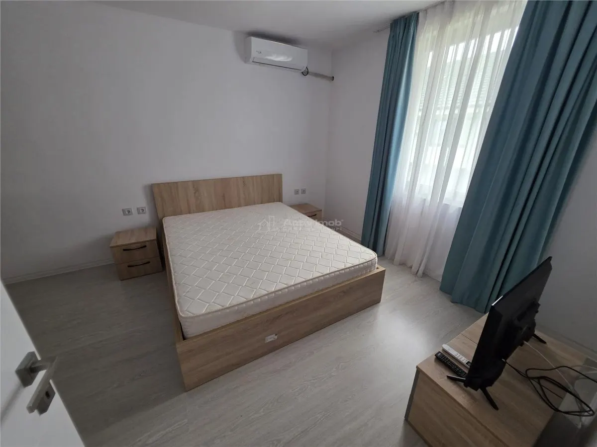 Villa Moderna Tipo Townhouse – Otopeni – 5 Dormitorios – 3 Baños – 160 sqm - foto 8
