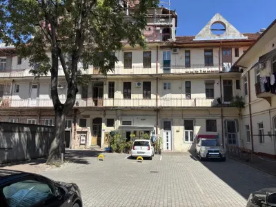 Appartement de 129 m² avec vue sur le Crisul Repede et sous-sol indépendant dans immeuble historique - foto 16