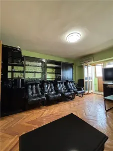 Apartamento 3 Dormitorios, 2 Baños, Decebal, Alba Iulia - foto 2