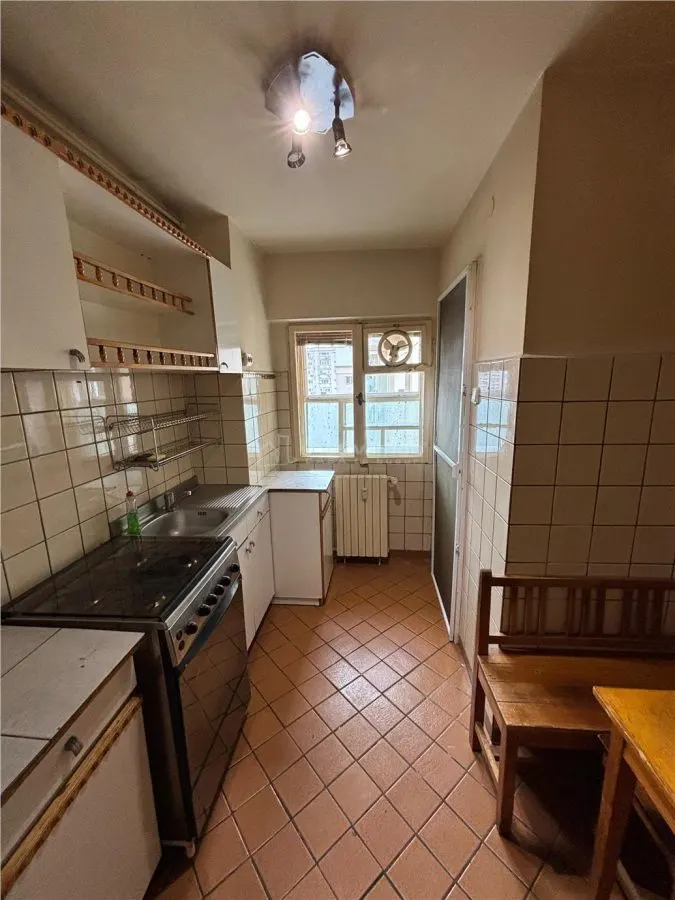 Apartamento 3 Dormitorios, 2 Baños, Decebal, Alba Iulia - foto 13