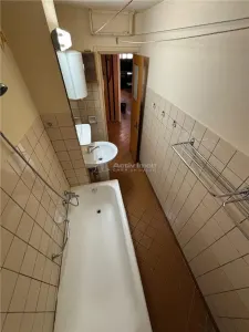 Apartamento 3 Dormitorios, 2 Baños, Decebal, Alba Iulia - foto 24