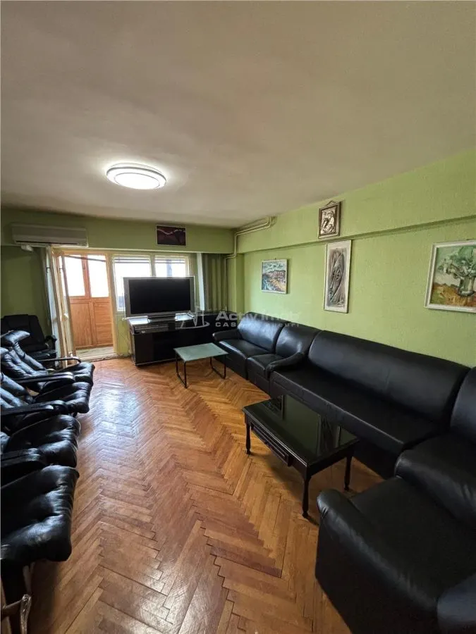 Apartamento 3 Dormitorios, 2 Baños, Decebal, Alba Iulia - foto 4