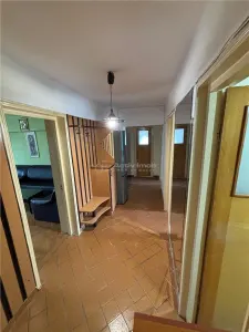 Apartamento 3 Dormitorios, 2 Baños, Decebal, Alba Iulia - foto 7