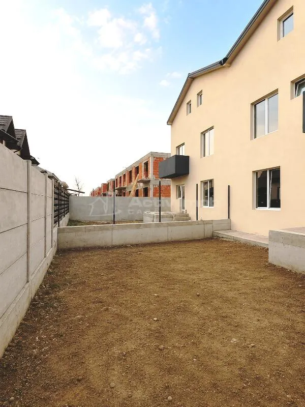 House / villa for sale 160 sqm in Bucuresti, Prelungirea Ghencea area - foto 15