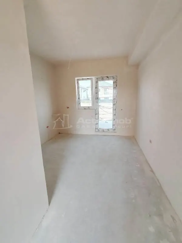 House / villa for sale 160 sqm in Bucuresti, Prelungirea Ghencea area - foto 3