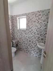 House / villa for sale 160 sqm in Bucuresti, Prelungirea Ghencea area - foto 8