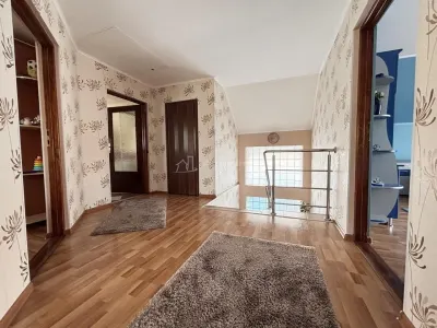Villa - Rue Piatra Craiului, Oradea - foto 12