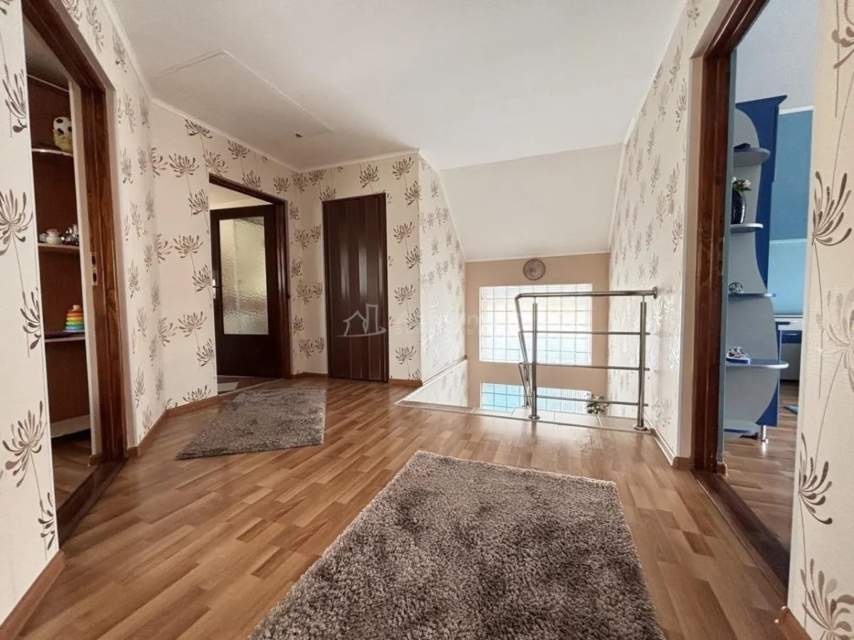 Villa - Rue Piatra Craiului, Oradea - foto 12