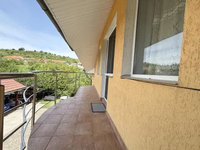 Villa - Rue Piatra Craiului, Oradea - foto 13