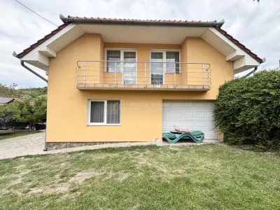 Villa - Rue Piatra Craiului, Oradea - foto 18