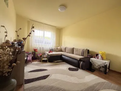 Villa - Rue Piatra Craiului, Oradea - foto 7