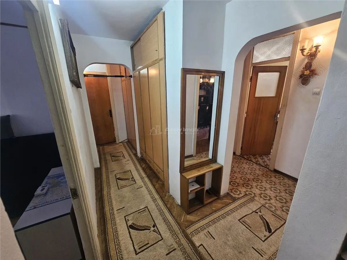 雷希察市，4卧室公寓，家具齐全，一楼，微型社区4区 - foto 11