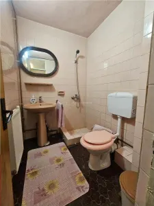 雷希察市，4卧室公寓，家具齐全，一楼，微型社区4区 - foto 9