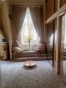 Appartement Rénové Ultra-Central | 116 m² utiles | 2 Places de Parking | Grenier Aménageable, Oradea - foto 4