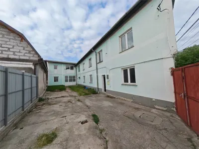 مساحة تجارية بالقرب من Prima Shops، 368 م²، أوراديا - Oradea