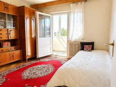 Appartement 3 Chambres, 2 Salles de Bain, 4e Étage, Centre de Baia Mare - foto 7