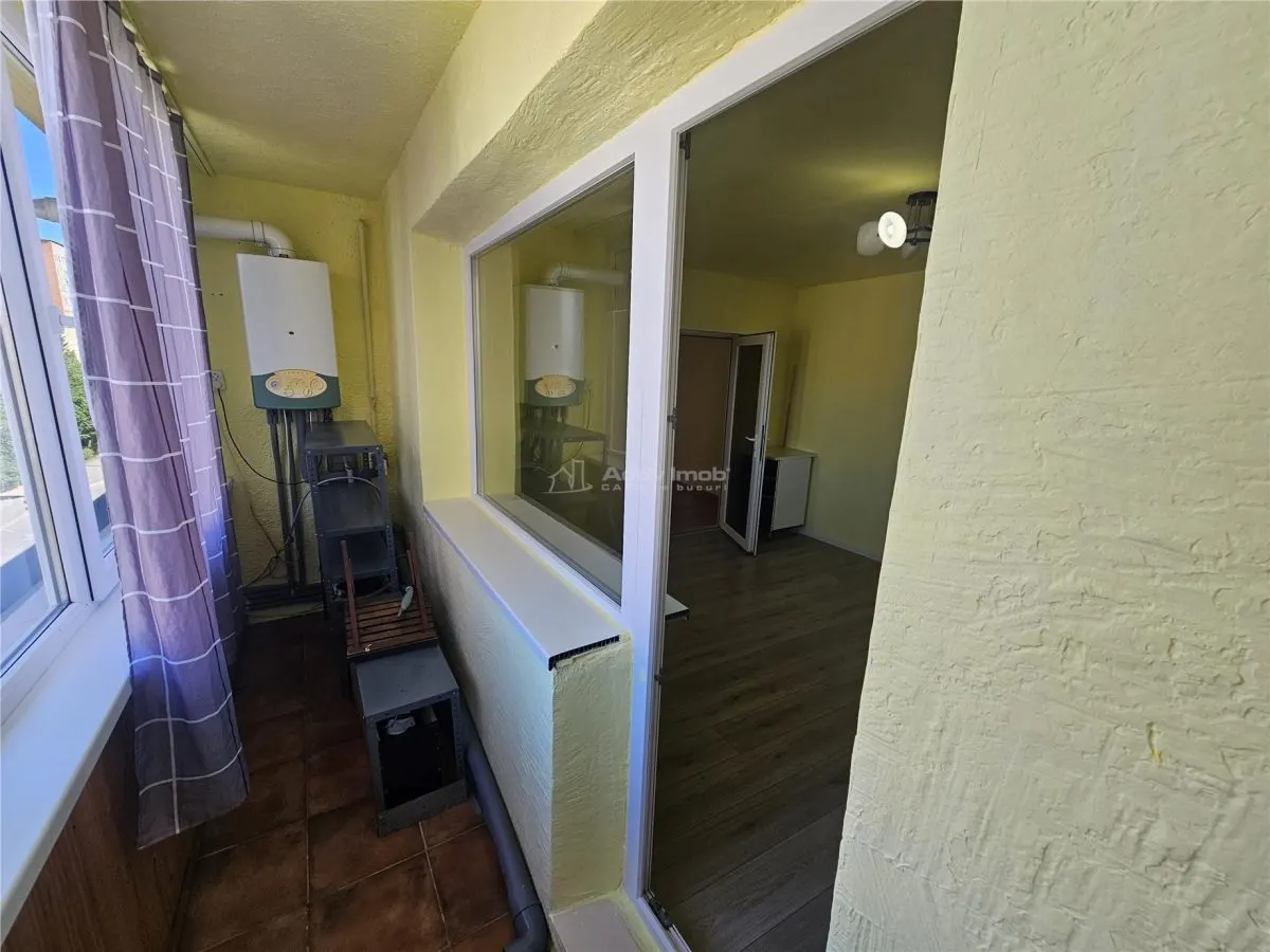 Apartment with 2 bedrooms for sale 56 sqm in Resita, Micro III area - foto 11