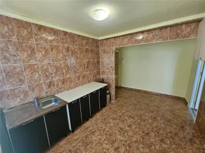 Apartment with 2 bedrooms for sale 56 sqm in Resita, Micro III area - foto 19