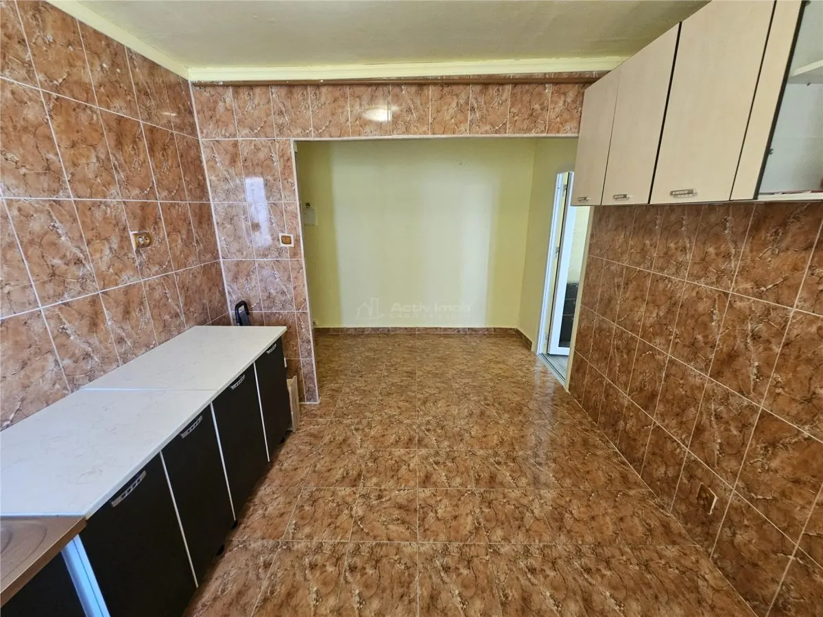 Apartment with 2 bedrooms for sale 56 sqm in Resita, Micro III area - foto 7