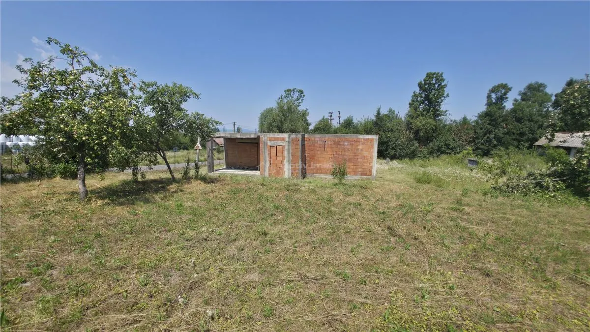 Rachitova | Maison avec Jardin | 5.314 m² de Terrain | Commission Zéro - foto 13