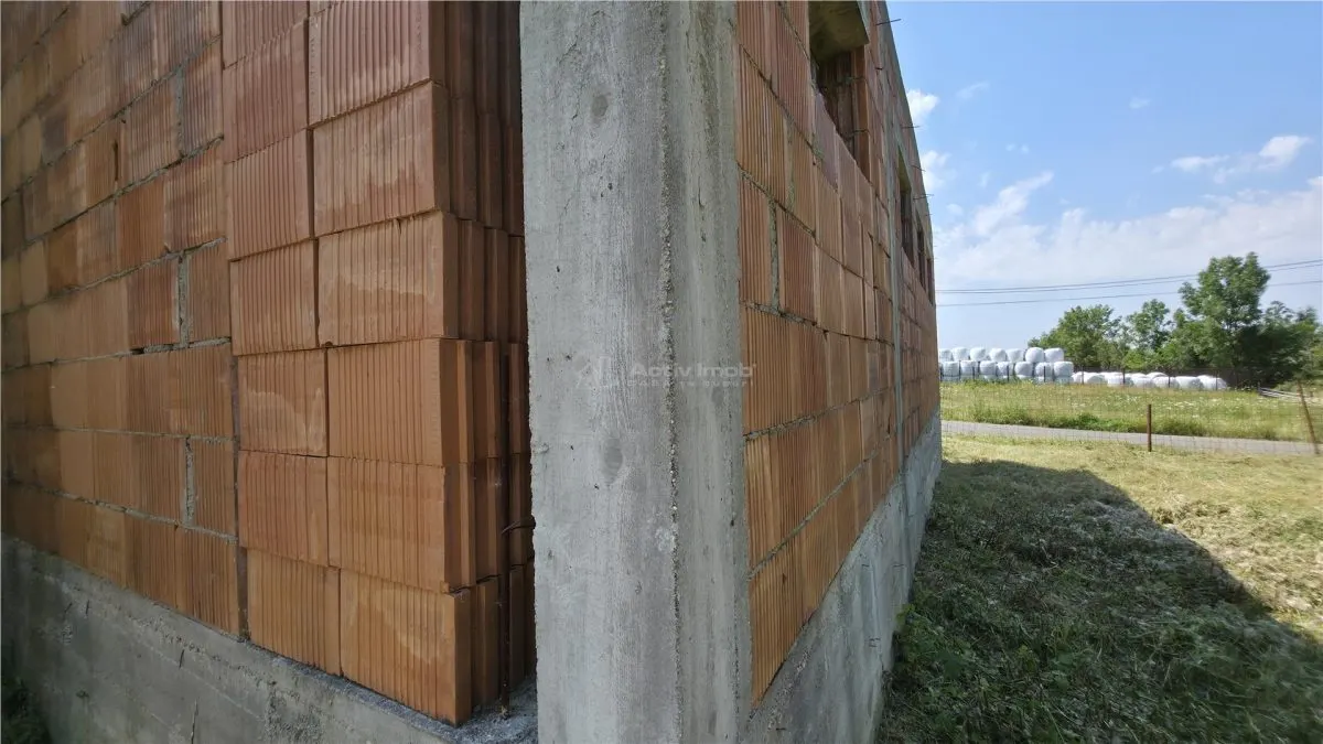 Rachitova | Maison avec Jardin | 5.314 m² de Terrain | Commission Zéro - foto 15