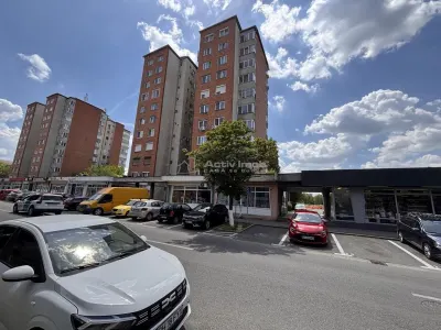 مساحة تجارية سوفاتا - 130 م² - Oradea
