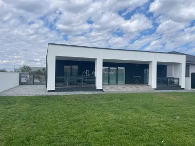 Maison Individuelle de 4 Chambres en Quartier Résidentiel - foto 3