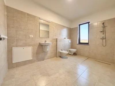 Impresionante Villa con Espacios Generosos en Cordau - foto 12