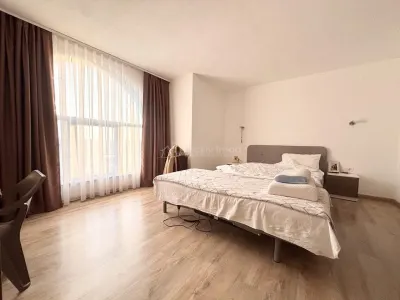 Impresionante Villa con Espacios Generosos en Cordau - foto 7