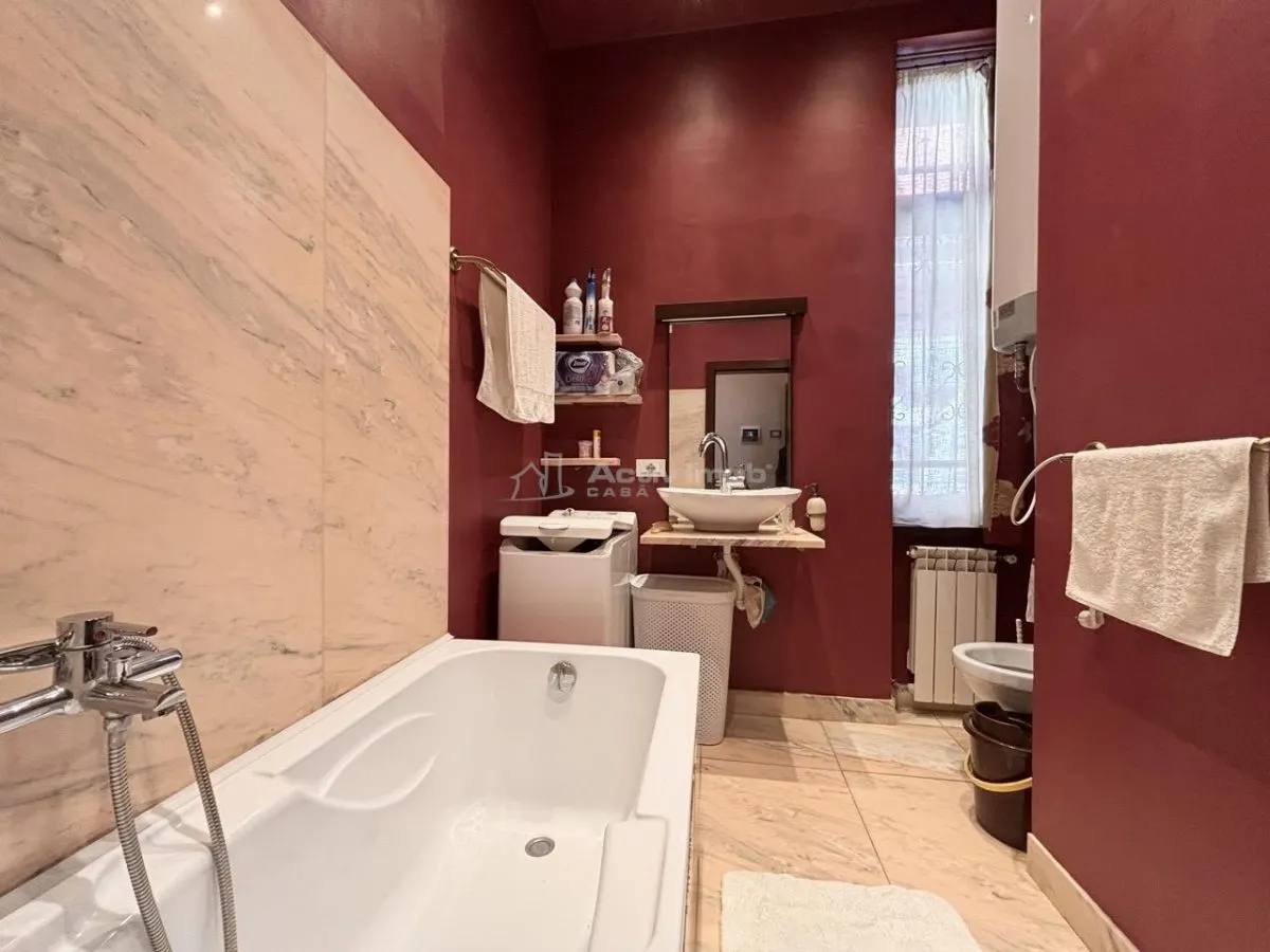 Appartement Deux Pièces, Situation Ultracentrale Face au Théâtre - foto 8