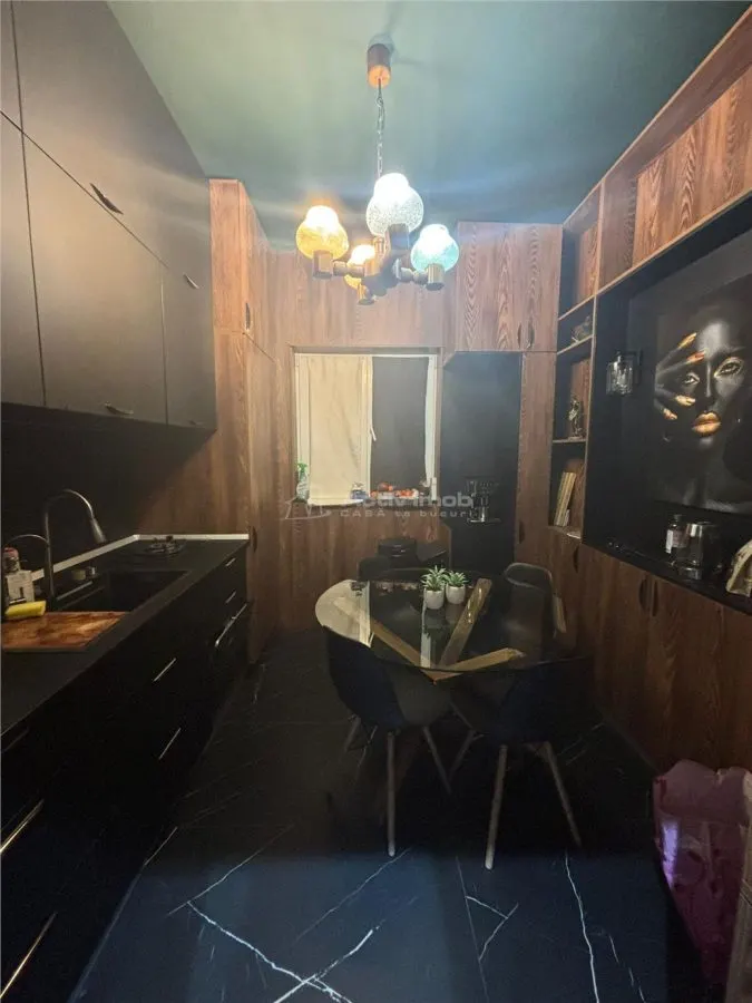 Villa Interbélica, Elegantemente Reformada (2024), Garaje Privado, Mosilor - foto 12