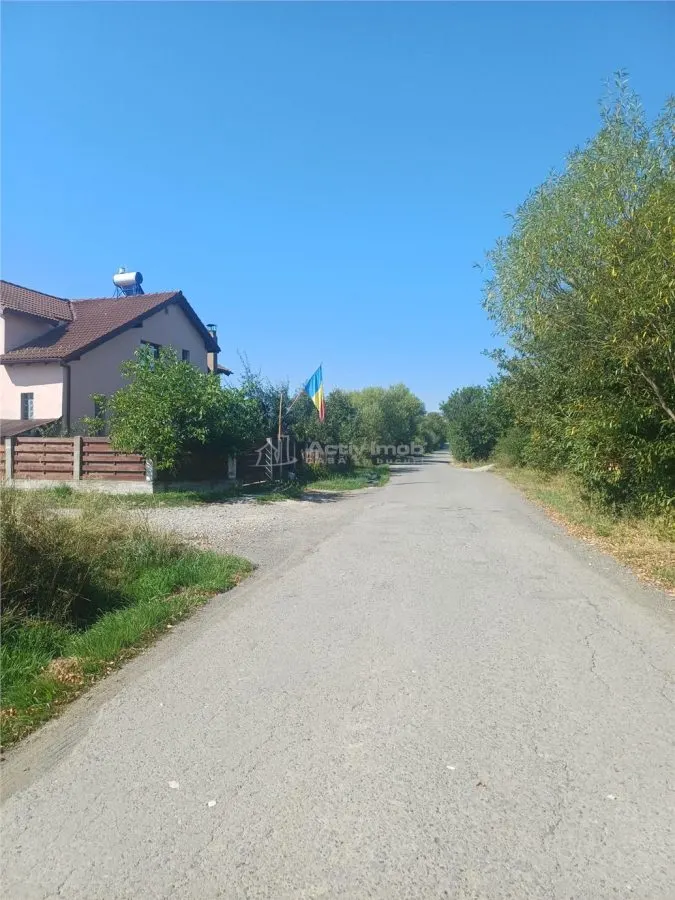 Terrain à Bâtir à Vendre, Zone Magura Cisnadie - foto 1