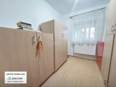 Apartamento de 3 Dormitorios, 78 m², Piso 2, Centro Urbano Bd. Unirii, Buzau - foto 8