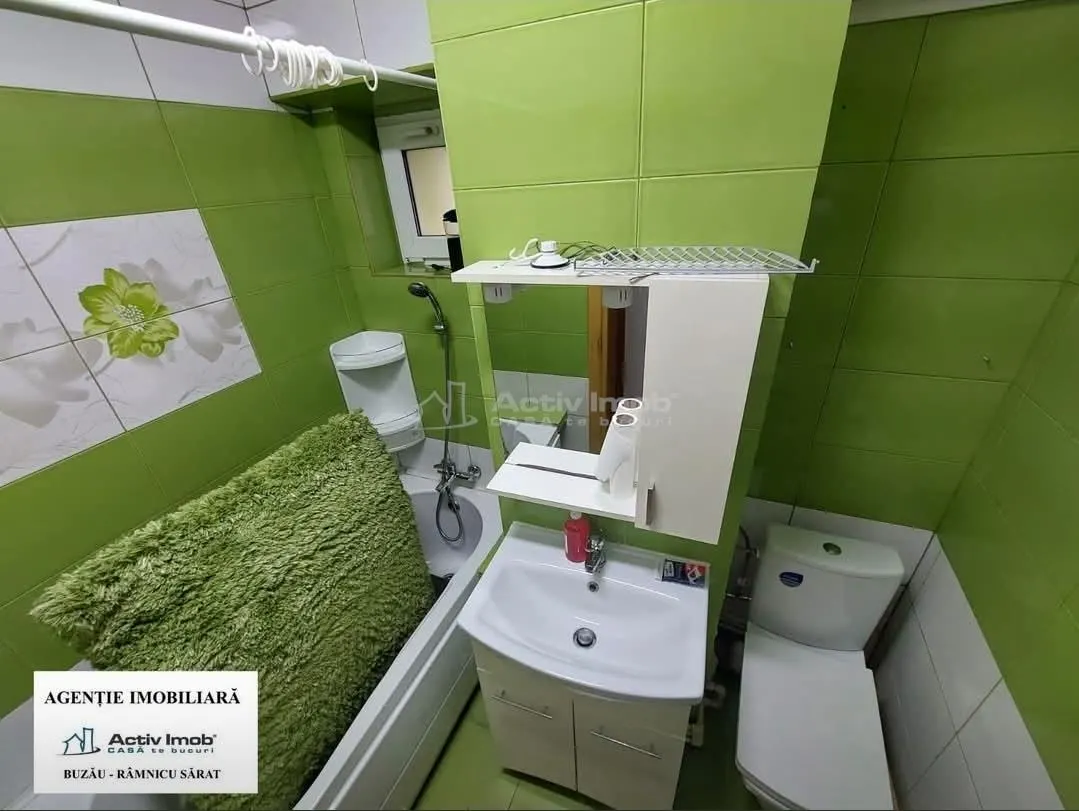 Apartamento de 3 Dormitorios, 78 m², Piso 2, Centro Urbano Bd. Unirii, Buzau - foto 9