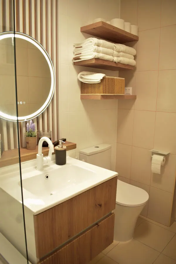 Appartement Moderne sur 2 Niveaux 53 m² – Entièrement Meublé, Nufărul - foto 8