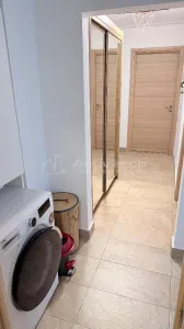 Apartment with 4 bedrooms for sale 81 sqm in Bucuresti, Drumul Taberei area - foto 5