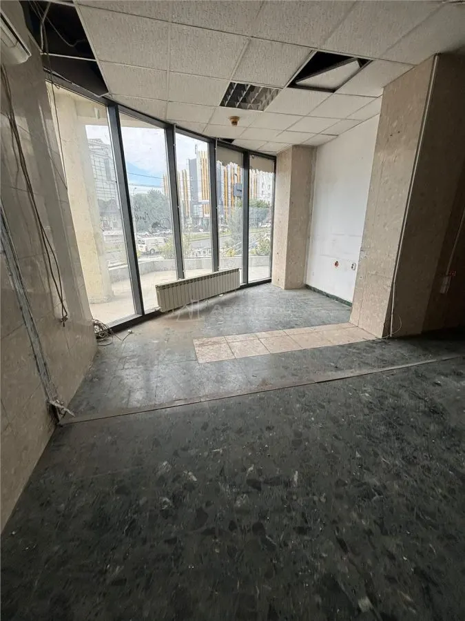 Local Commercial Mazepa 1, 139 m², Jouxtant BCR Galati - foto 2