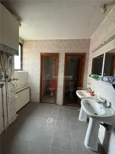 Local Commercial Mazepa 1, 139 m², Jouxtant BCR Galati - foto 4
